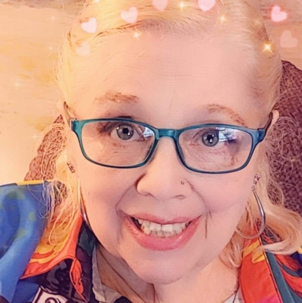 Meet your Posher, Cindy